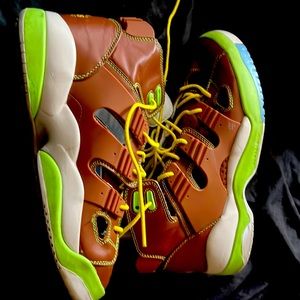 Adidas shoes size 8 1/2 mostly in the closet and in pretty good shape